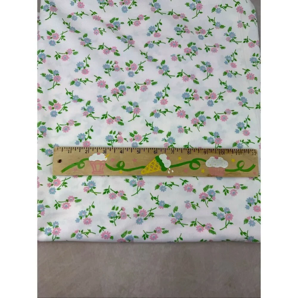 Vintage 1970s Polyester Knit Fabric 64x60” Mod MCM Groovy Flower Power